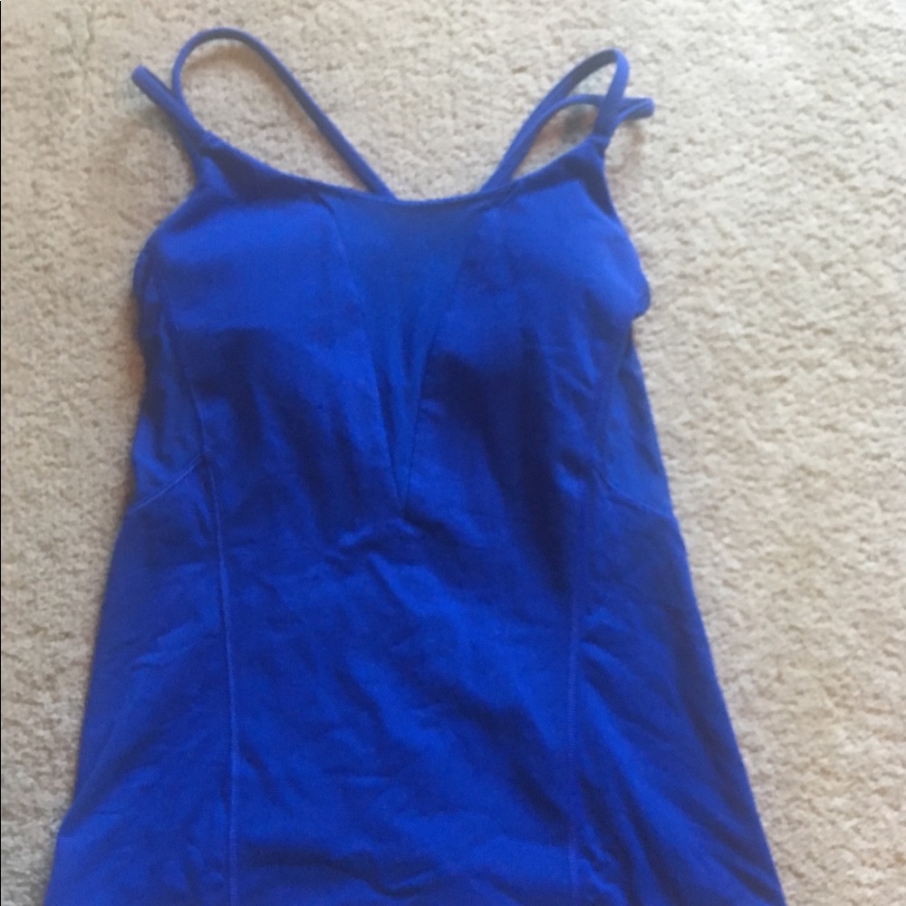 Lululemon sapphire blue tank criss-cross back sz 4